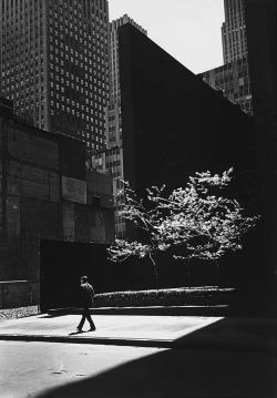 53rd street, NY | photo by N. Jay Jaffee, 1976