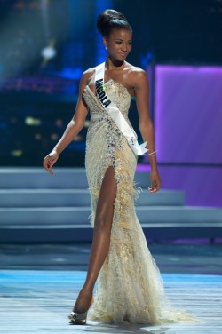 fuckyeahfamousblackgirls:  Congratulations to the new Miss Universe