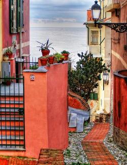 bestgaysexo:  besttravelphotos:  Genoa, Italy   All the beauty
