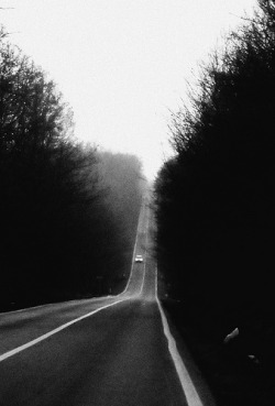black-and-white:  sogno lucido pt. 2 (by BEASTANDTHEHARLOT) 