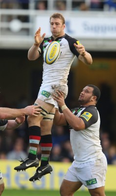 giantsorcowboys:  Catch That Egg! Robshaw does it without cracking