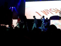 onedream-onelove:  One direction in live ! 