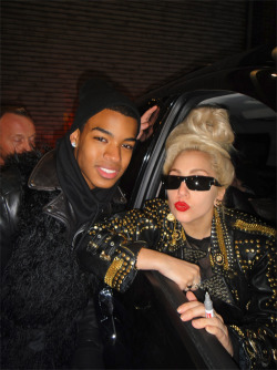 gagaroyale:  Gaga with a fan tonight in NYC 