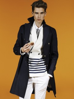 mannenmode:  “Trench Kiss” by Emilio Tini in for GQ Italia
