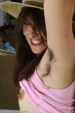 hairy-women-lover.tumblr.com/post/55874913610/