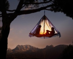  Extreme Camping Hanging tent 6,562 feet in the air at Waldseilgarten