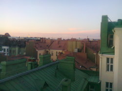 lonesome-hearted-lover:  Rooftops of Helsinki and the pink sky,