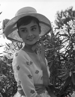 audreyandmarilyn:  Audrey Hepburn on the set of War and Peace,