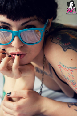 fuckyeah-suicide-girls:  Liu Suicide WANT TO BE TUMBLR FAMOUS