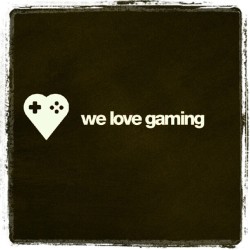 gamers-livewire:  Gamer love! #Soulmates #Soulmate #gaming #GamingLove