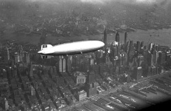 houseofhegira:  The Hindenburg flying over Manhattan (May 6,
