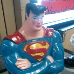 Superman in drag! You know what they say, kids:   “Behind
