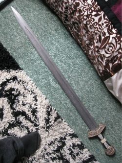 blackbirdblade:  Dottor, my Viking sword. Made the blade, hilt