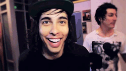 sleeping-with-vic-f:  i-canhelpyou:  i actually cannot even handle