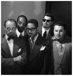 atane:  Dave Lambert, John Simmons, Dizzy Gillespie, George Handy