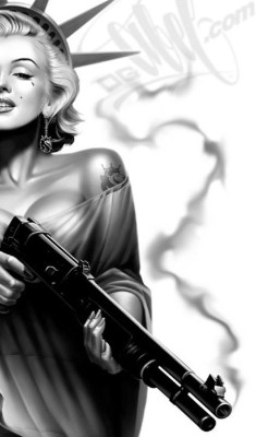 Marilyn Monroe , statue of liberty and a shotgun.Thats it! 