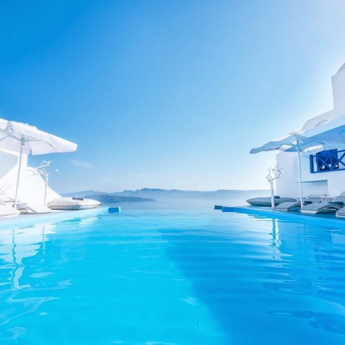 thighhighsandcoffee:  santorini-luxury:  Infinity Pool @astarte_suites Hotel | #santorini  (at Astarte Suites)https://www.instagram.com/p/B_HiMVmJ_5m/?igshid=1bhpg8vyqqc0   💙