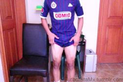 futmx:  http://futbolistamx.tumblr.com Futbolista de chivas bien rico visita el blog aún ay más ;) #chivas #futbolista #vergon #hetero