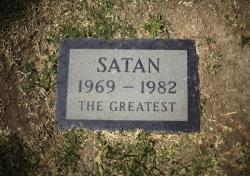 pushingbaby:  A Satan headstone (pet) at a pet cemetery in Huntington Beach 