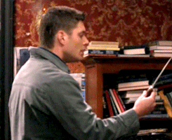 iamtonysexual:  wholockian-221b:  iamfandomstyle:  Please tell me this is a gag reel  Nope.This is an actual scene from the show.   thAT LITTLE JUMP SAM DOES IN THE SECOND GIF OH GOD 