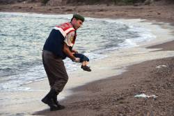 girlhitscar:  micdotcom:  The U.K. just showed the world exactly how to respond to a refugee crisis On Wednesday, images of a Syrian boy who washed up on the Turkish shore went viral after he drowned during a failed attempt to flee his war-torn country.