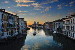 citylandscapes:  Dawn in Venice  by Vesna Zivcic