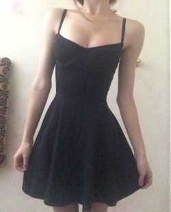 cardcaptorr:  finally got this dress from american apparel that i always wanted!!!! its so perfect im dying ig: cardcaptorshir 