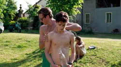 365filmsbyauroranocte:  Timothée Chalamet &amp; Armie Hammer in Call Me by Your Name (Luca Guadagnino, 2017)  