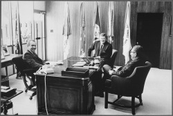 Richard M. Nixon and Henry Kissinger meeting with Marion &ldquo;John&rdquo; Wayne,  10 July 1972 - White House, Washington D.C. (USA)