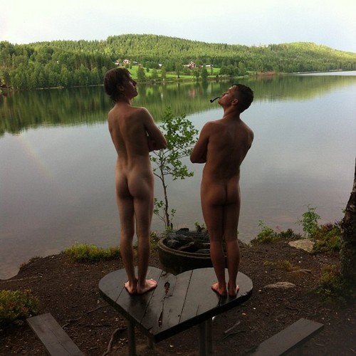 gaynudistcocks:  Be proud of your cock and show it in public: Exhibitionists have more fun in life!   http://gaynudistcocks.tumblr.com/