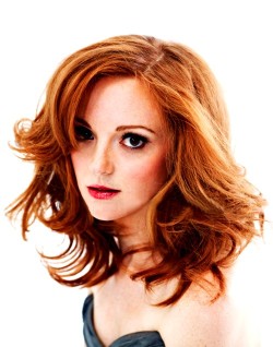 redheadkatielove:  Jayma Mays . Pale Girls Are Sexy