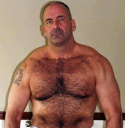 gay-daddies-admirer:  Source: Hairy Men &amp; Daddies And Bears on facebook 