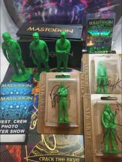 Mastodon green army men and other goodies up on ebay for a charity auction&hellip;.WANT!