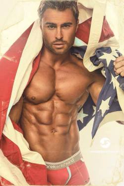 tumblinwithhotties:  Happy 4th of July to