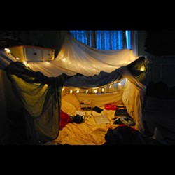 Cozy weekends should be spent like this with a fine young man. ⛺ #tents #forts #someday #toocute #cozy