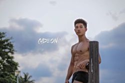 sjiguy:Someone just asked me about Gideon Loh, so here are some old pics of him.