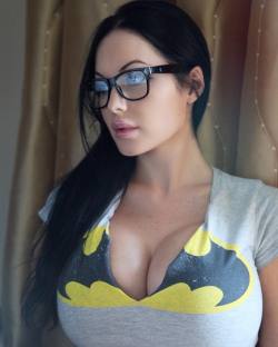 ig-ba:  Batman and glasses :) tag a friend