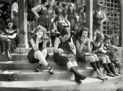 theysayimpsychodiaries:  fat-grrrl-activism:  “In 1921, early suffragettes often donned a bathing suit and ate pizza in large groups to annoy men…it was a custom at the time” (via Cult of Aphrodite Vintaga)  who votes we do this i would love to
