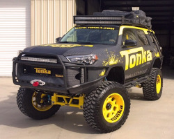 carsthatnevermadeit:  Tonka Toyota 4Runner, 2015, byÂ  Funrise Toys. A modified 4Runner with raised suspension and Â 20 inch wheelsPics: Zac Estrada/Carscoops and courtesy of Funrise ToysÂ http://www.carscoops.com/2015/08/first-drive-tonka-4runner-is-toyo