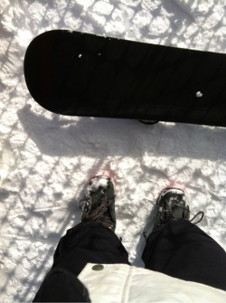 First time snowboarding!! Lesson in a bit