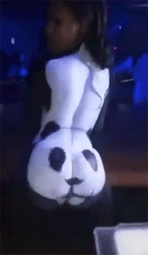 Porn photo thebiggest1:  This panda doesn’t belong