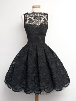 h0wlz:  wow I want this dress so badly