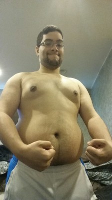 red-mage-ookami:  I’m feeling good today, so here is a silly shirtless shot! I still have a long ways to go to before I hit my goal! 