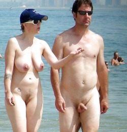 Erection manners at the beach!!