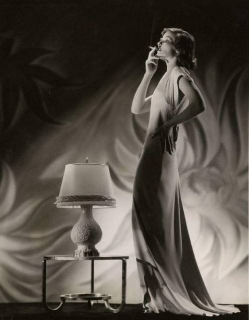 Katherine Hepburn photographed by Ernest Bachrach, 1932. Nudes &amp; Noises  