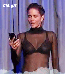 celebmujeres:  Nipple Slips1-Halle Berry2-Mindy porn pictures