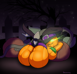 stowaway-aboard:  Something’s rustling in the pumkin patch outside. I don’t think my original plan for a halloween pic was going to get done in time, so i gave @theterriblecon ‘s Lady Pumpkin a whirl instead.   pumpkin cream pie~ ;9
