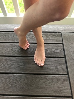 queenandherpet:  She has the most perfect feet I have ever seen!  Pet