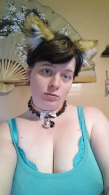 kittensplaypenshop:  cura-wolf:  So I felt cute today…took a pic and everything. Kinda odd. I had an idea for a picture but never got to doing it. Oh well! I was a happy wolf who got to spend more time skyping Sir today! *wags tail*  Aw &lt;3   What
