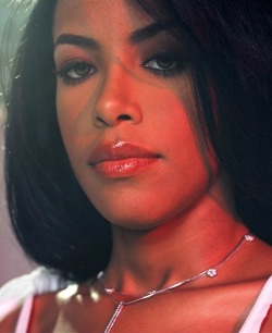 wilbertalfonso:  Aaliyah photographed by Eric Johnson